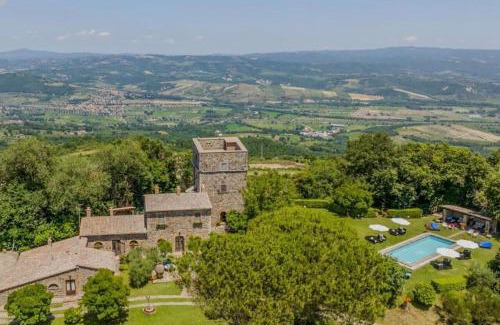 Castel Viscardo Villa | Torre Vitagliano Resort