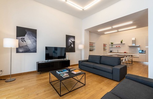 Kalsa Apartment | Torremuzza Apartment with Private Courtyard by Wonderful Italy