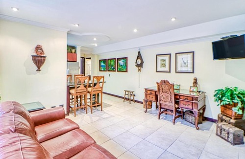 Escazu Apartment | Torres Colina