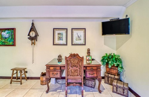 Escazu Apartment | Torres Colina