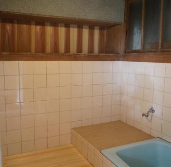 Kochi House | TOSAYAMA BASE 清流沿いの里山 古民家貸切 高知市街地より車で約20分