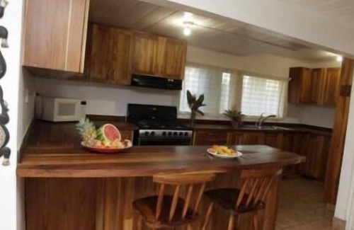 Barranca House | Toucan Family Bungalow at Jane's Beach Resort