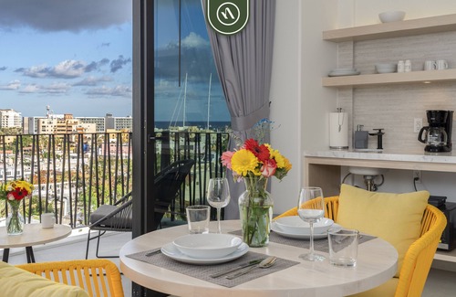 Centro Apartment | Tower 605 by Naya Homes