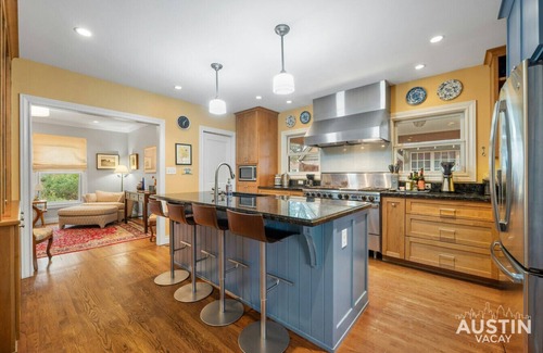 Tarrytown House | Tower Dr #A xxxxxxxx