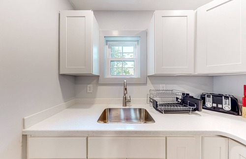 The Pines House | Town of Rehoboth Beach retreat with full kitchen, fast WiFi, washer/dryer, & AC