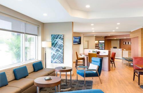 Baytown Hotel | TownePlace Suites by Marriott Houston Baytown
