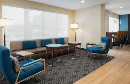 Dubuque Hotel | TownePlace Suites by Marriott Dubuque Downtown