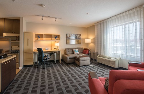 Bonneville Hotel | TownePlace Suites by Marriott Orem