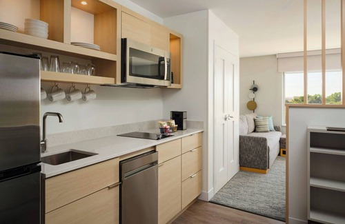 Fort Myers Hotel | Towneplace Suites By Marriott Fort Myers Southeast