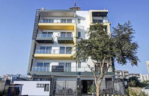 DLF Phase 5 Hotel | Townhouse Tipsyy Near Bestech Central Square Mall