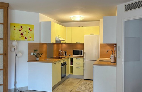 Cavaliere Apartment | Très Agréable T2 Avec Terrasse , Superbe Emplacement Calme en Centre-ville