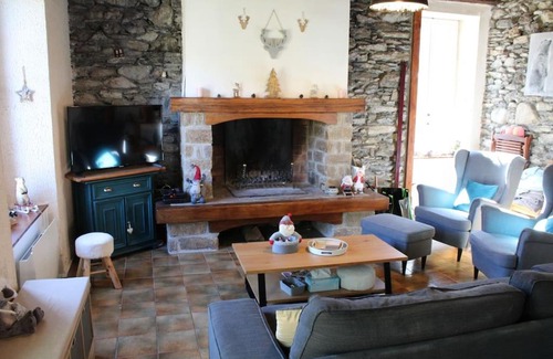 Ancizan House | Très belle maison typique proche de Saint-Lary