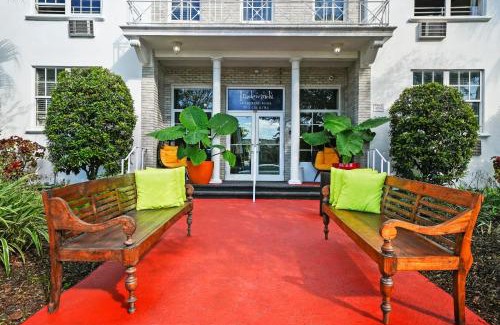 South Beach Hotel | Tradewinds Apartment Hotel Miami Beach