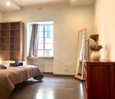 Il-Balluta Apartment | Traditional Apt St Julian 150m from the Sea, 3 bedrooms, 3 bathrooms