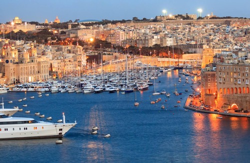 Cospicua Apartment | Traditional House in Cospicua- Tal-Kajjik Guesthouse near Valletta Ferry Service