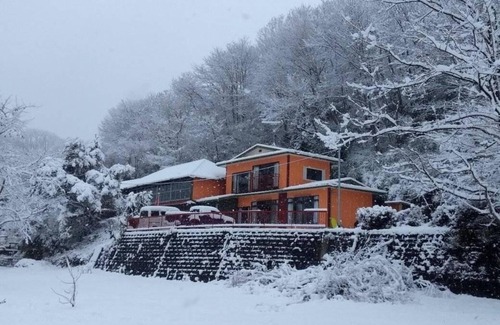 Taihaku Ward House | Traditional Japanese Inn with natural hot spring bath. 12 people sleeps here