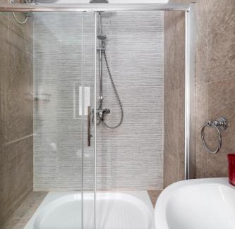 Cospicua House | Traditional & Modern Maltese Townhouse - Rooftop Terrace and Sea Views, close to Birgu Waterfront