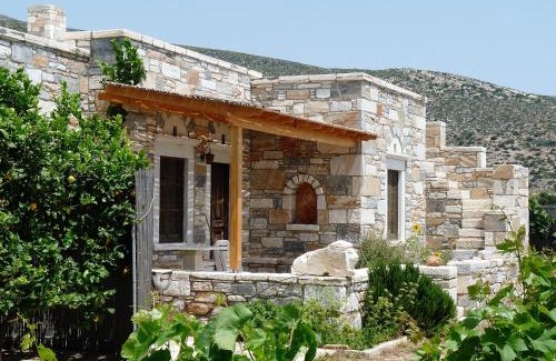 Naxos Apartment | Traditional stone-built cottages Azalas