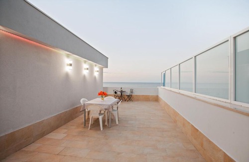 Municipio 3 Apartment | Tramonto sul mare Bari Apartment near the airport