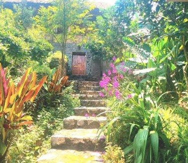 Vi Xuyen Cabin | Trang trại nghỉ dưỡng Việt Thành Hill