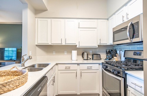 Wells Branch Apartment | Tranquil 1BR King Suite | Pool, Parking & Gym Included