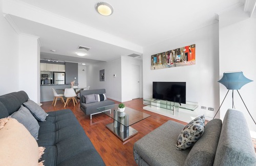Ultimo Apartment | Tranquil 2 BR Apt with Parking/Darling Harbour-10mins Walk