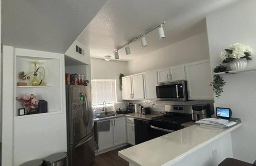 Paradise Condo | Tranquil 3-bedroom condo with AC in vibrant Las Vegas