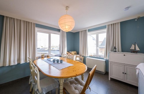 Westende Apartment | Tranquil apartment for family