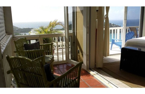 Estate Enighed Villa | TRANQUIL BREEZE [3 BR - 3 BA] Best Views & Location- Close to Town & Generator