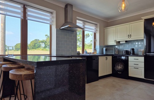Coolbawn House | Tranquil Carney Commons Cottage - Sleeps 10