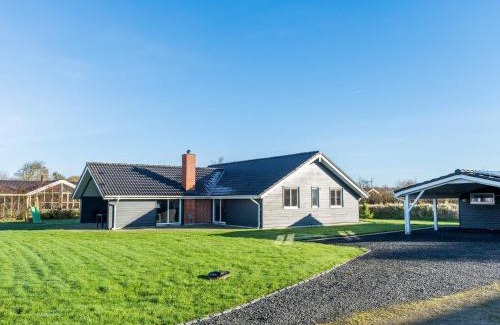 Bork Havn House | Tranquil Cottage with Spa and Sauna-By Traum