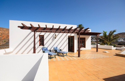 Los Valles Villa | Tranquil Country Estate “Finca Remedios” with Terrace, Garden & Wi-Fi