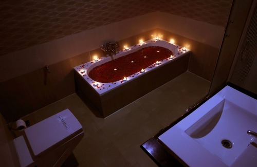 Ramakkalmedu Hotel | Tranquil Greens