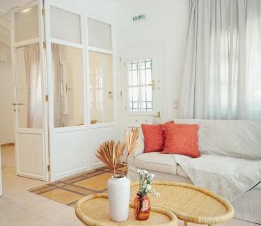 Plomari House | Tranquil Haven with Private Pool