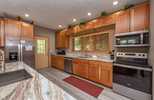 Thayerville House | Tranquil Lakefront w/Twin Hot Tubs & Dock