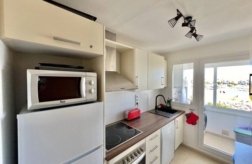 Jeronimo y Avileses y Balsicas de Arriba Apartment | Tranquil Lakeview Getaway with Terrace & Pools & Golf