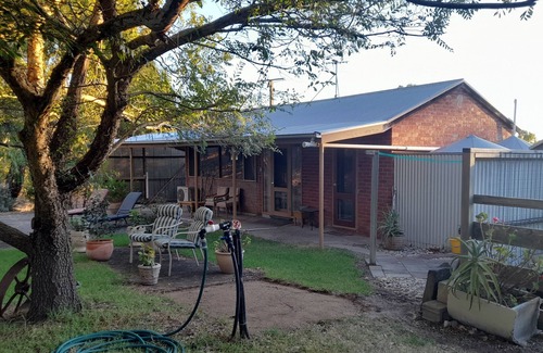 Hindmarsh Valley Cottage | Tranquil nature retreat, 6 mins. drive to shops and seaside town
