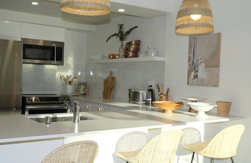 Downtown Vancouver Condo | Tranquil Oasis in Yaletown