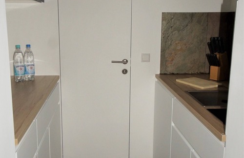 Limbach Apartment | Tranquil oasis with great distant views in the middle of nature