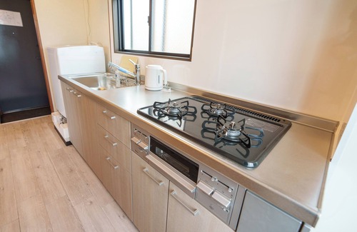 Sumida Apartment | Tranquil Riverside Home - 4min Train to Skytree & Asakusa