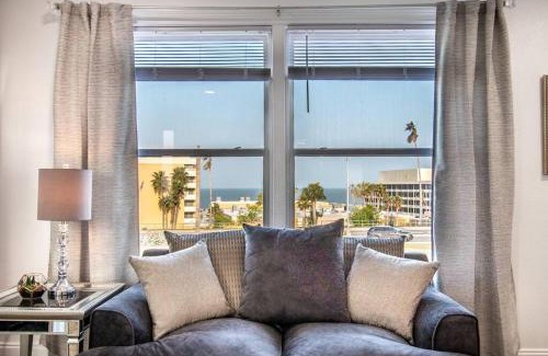 Del Mar House | Tranquil Terrace - Whole Duplex