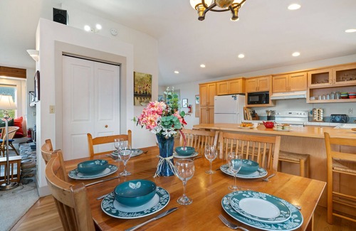 Manzanita House | Tranquil Treasure MCA#644 Oceanview, Steps to beach, Perfect Couples getaway