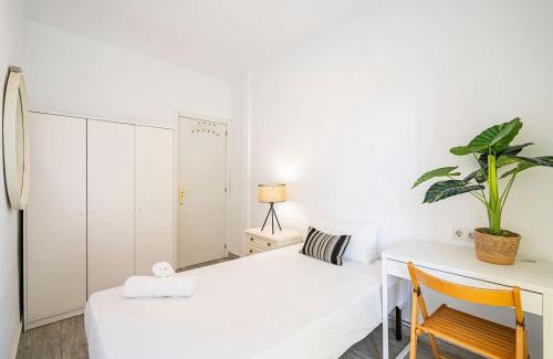 Moncloa - Arguelles Apartment | Tranquilo apartamento en Principe Pío/Pza de España FLOR