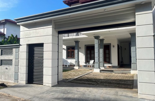 Seeduwa - Katunayake House | Transit Terminal at Colombo airport - Deluxe Twinn