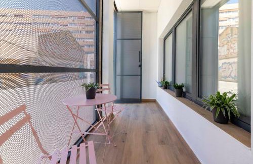 Safranar Apartment | Travel Habitat Patraix Suite con Terracita