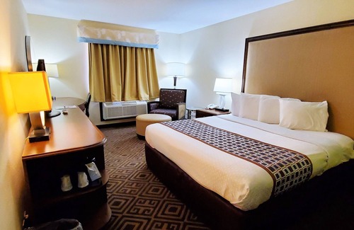 Miner Hotel | Travel Inn & Suites - Sikeston/Miner (i-55 Exit-67)