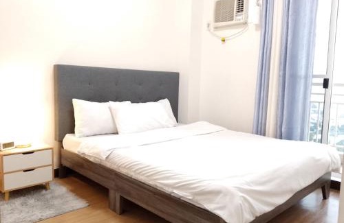 A. Bonifacio Apartment | Traveler Residence by Celandine