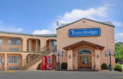 Bishop Hotel | Travelodge by Wyndham Bishop