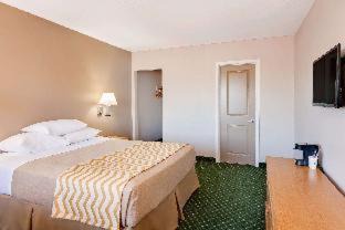 Downtown Hotel | Travelodge by Wyndham Eureka