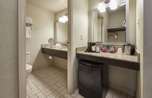 Sudbury Hotel | Travelway Inn Sudbury